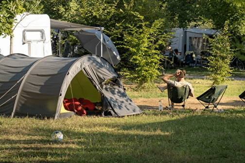 Camping Le Malaga  - POUILLY-SUR-LOIRE