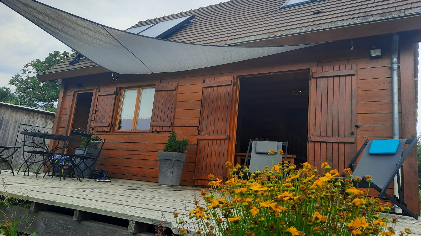 Chalet écologique à la campagne